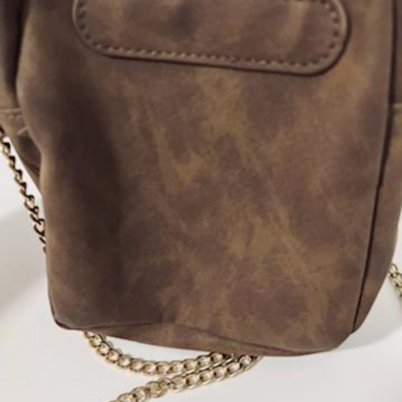 Brown gold chain purse - Picture 2 of 2